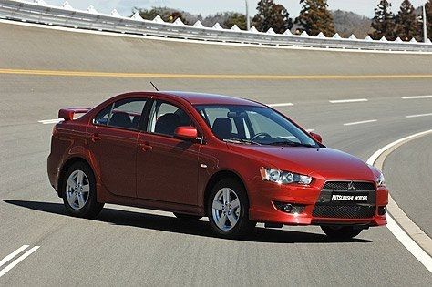 Mitsubishi  Lancer Седан класса C - фото 0