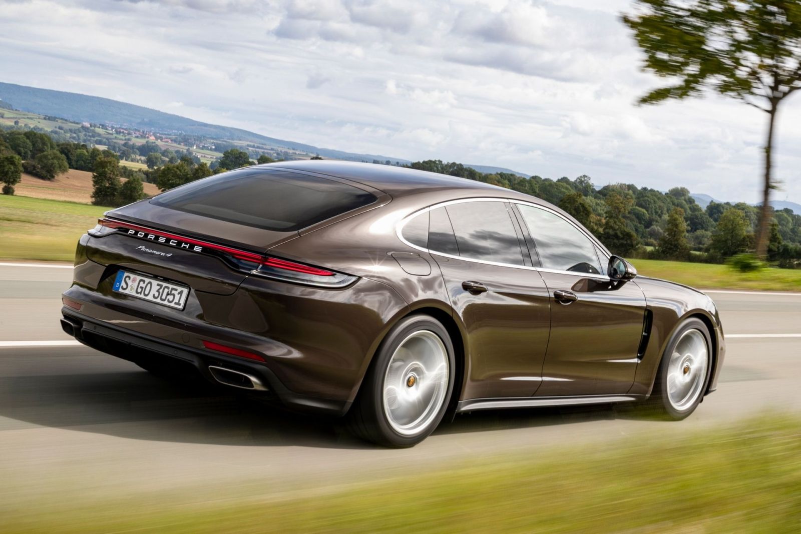 Porsche  Panamera Лифтбек класса F - фото 2