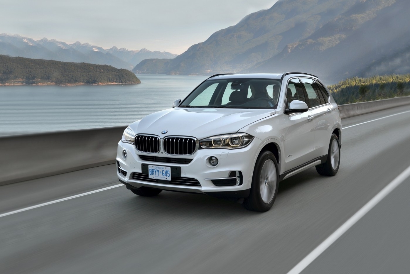 Bmw X5 F15 Паркетник класса J - фото 0