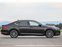Skoda  Superb Лифтбек класса D - фото 2