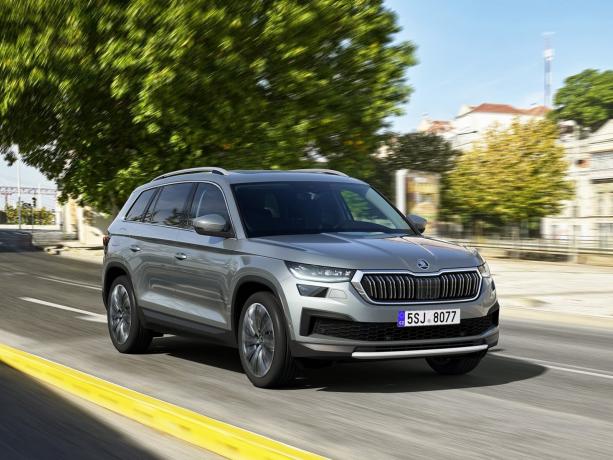 Skoda  Kodiaq Кроссовер класса J - фото 1